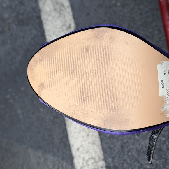 Canzone Spike Purple Heels - Picture 9 of 11